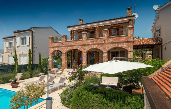 Holiday Home - Porec - Kastelir , Croatia - CID036 13