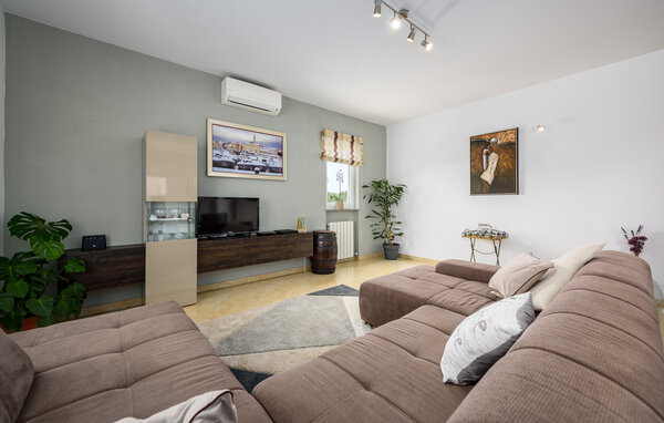 Holiday Home - Tinjan - Radetici , Croatia - CIE031 301