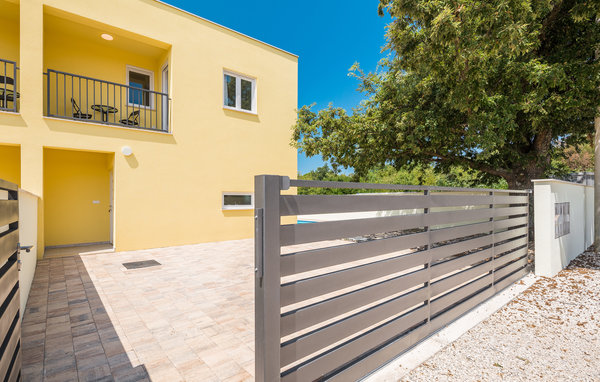 Domy wakacyjne - Porec , Chorwacja - CIE838 104