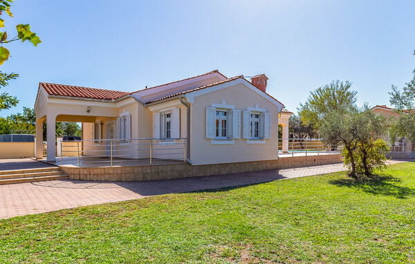 Holiday Home - Fazana - Peroj , Croatia - CIF051 82