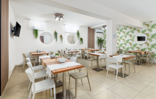 Apartment - Fazana , Croatia - CIF054 801