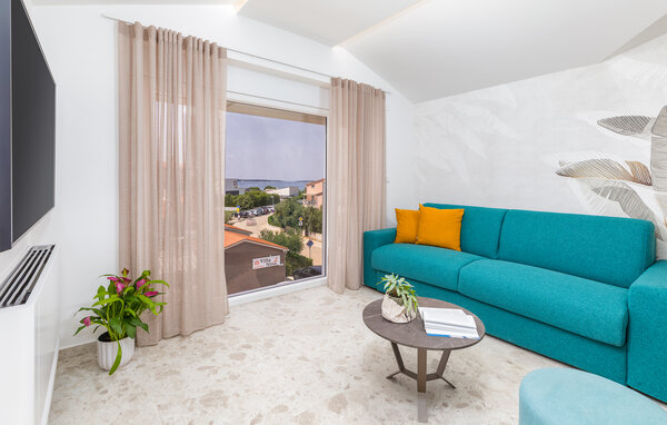 Apartment - Fazana , Croatia - CIF056 301