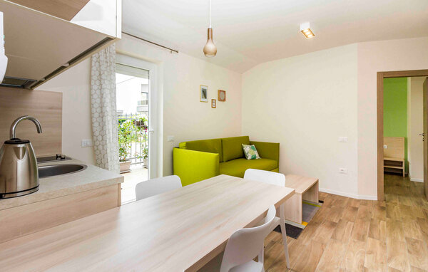 Apartment - Fazana , Croatia - CIF061 301