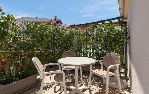 Apartment - Fazana , Croatia - CIF061 104