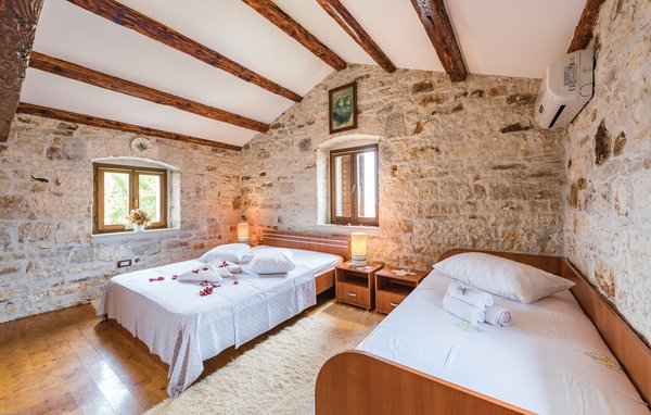 Holiday Home - Visnjan-Fabci , Croatia - CIL996 606