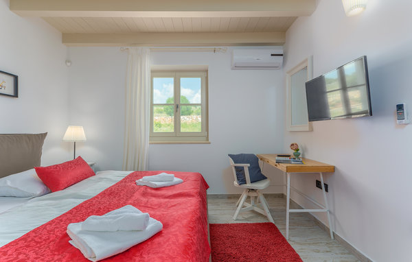 Vakantiehuis - Krnica , Kroatië - CIO190 610