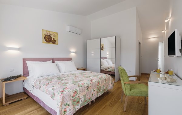 Domy wakacyjne - Krnica , Chorwacja - CIO213 606