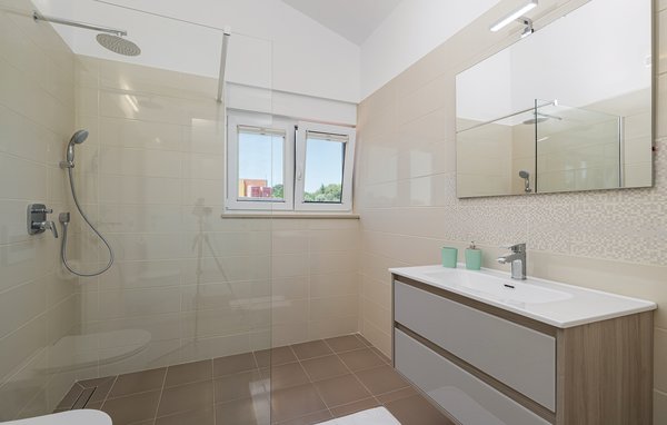 Domy wakacyjne - Krnica , Chorwacja - CIO213 609