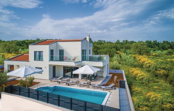 Domy wakacyjne - Krnica , Chorwacja - CIO213 81