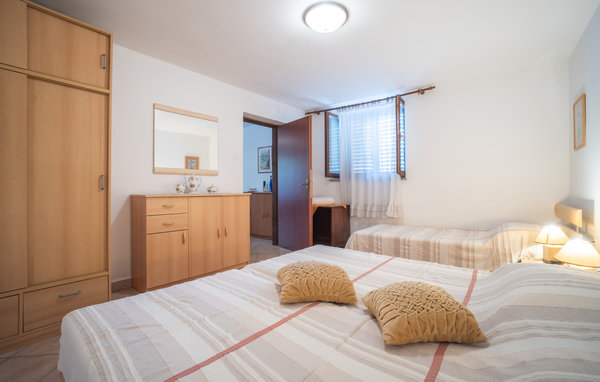 Apartment - Duga Uvala-Pavicini , Croatia - CIO220 602