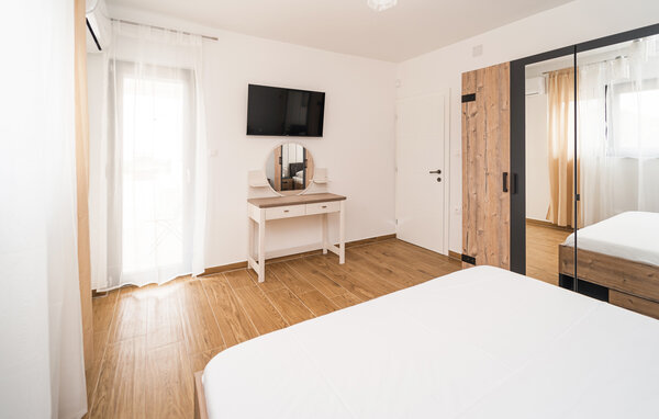Feriehus - Krnica , Kroatia - CIO395 602