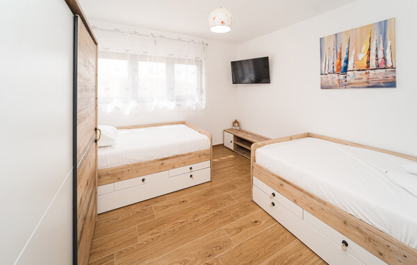 Feriehus - Krnica , Kroatia - CIO395 603