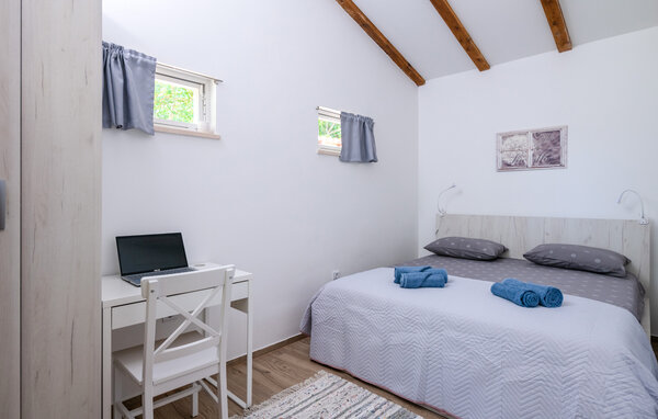 Domy wakacyjne - Krnica , Chorwacja - CIO492 601