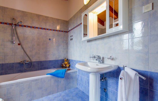 Holiday Home - Labin-Vlakovo , Croatia - CIO648 701