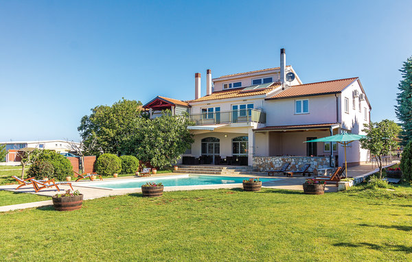 Casa de vacaciones - Pula , Croacia - CIP499 81
