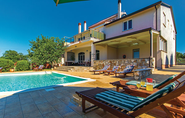 Casa de vacaciones - Pula , Croacia - CIP499 83