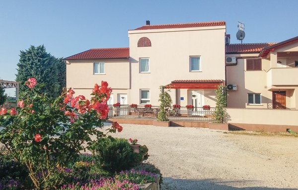 Casa de vacaciones - Pula , Croacia - CIP499 85