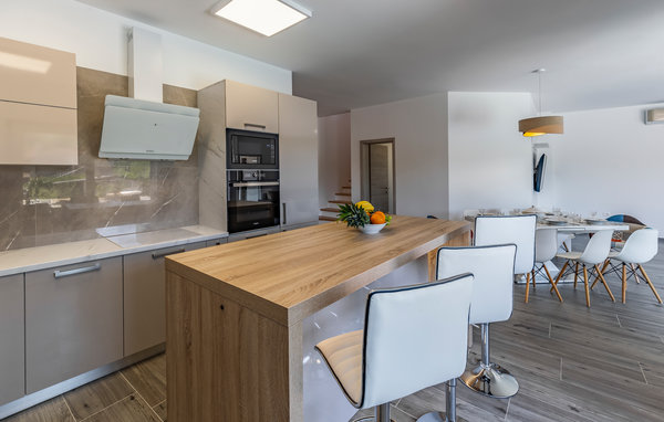 Ferienhaus - Pula , Kroatien - CIR090 405