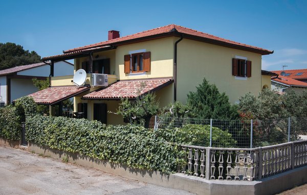 Feriehus - Pula , Kroatia - CIR238 81