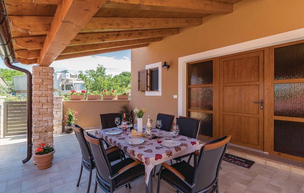 Casa vacanze - Pula-Valtura , Croazia - CIR246 3