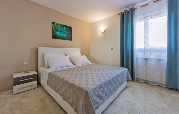 Vakantiehuis - Pula , Kroatië - CIR260 601
