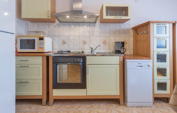 Vakantiehuis - Pula , Kroatië - CIR260 401