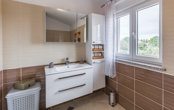 Feriehus - Pula-Skatari , Kroatia - CIR336 703