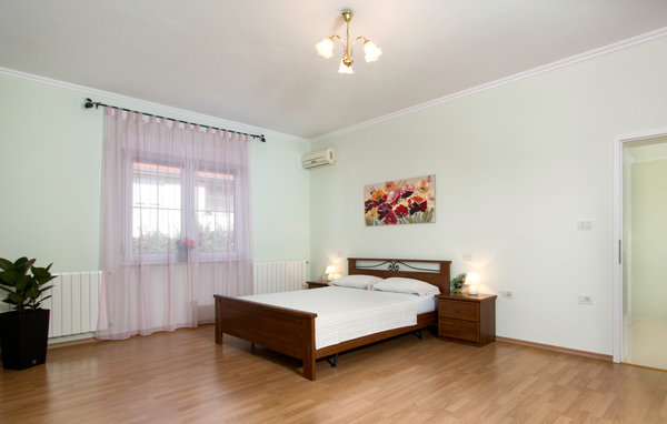 Ferienhaus - Pula , Kroatien - CIR355 603