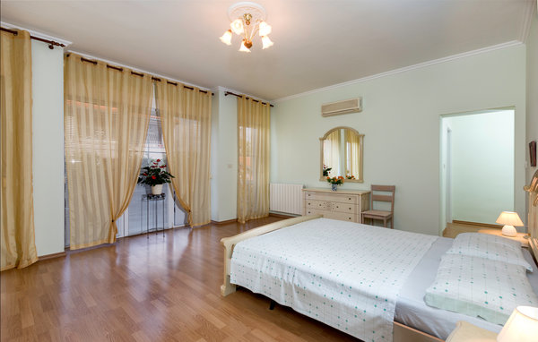 Ferienhaus - Pula , Kroatien - CIR355 605