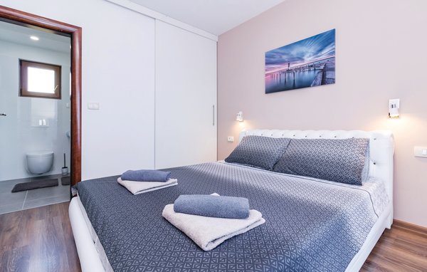 Ferienhaus - Vodnjan , Kroatien - CIR373 602