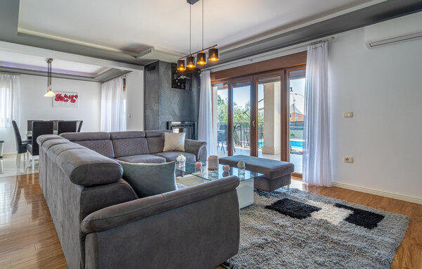 Ferienhaus - Vodnjan , Kroatien - CIR373 301