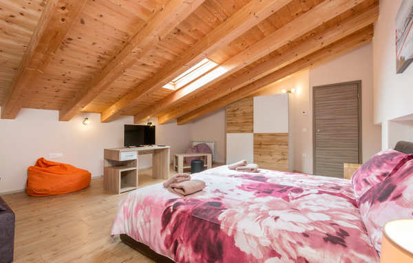 Casa de vacaciones - Pula , Croacia - CIR389 604