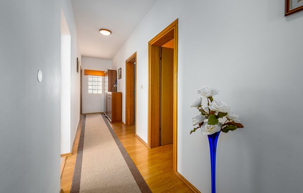 Feriehus - Pula-Radeki Polje , Kroatia - CIR390 501