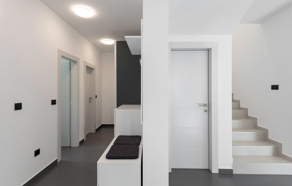 Vakantiehuis - Pula , Kroatië - CIR392 502