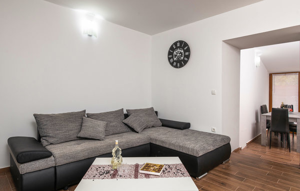 Holiday Home - Pula-Loborika , Croatia - CIR402 301