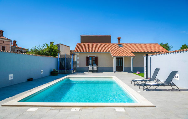 Holiday Home - Pula-Loborika , Croatia - CIR402 12