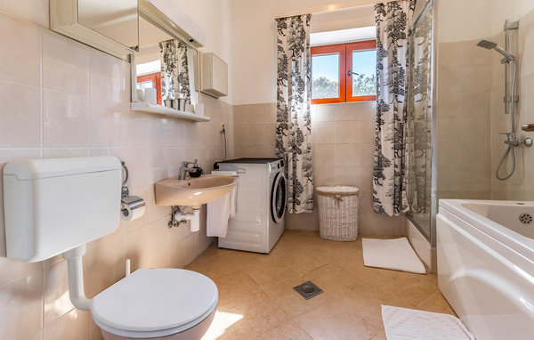Vakantiehuis - Pula , Kroatië - CIR408 703