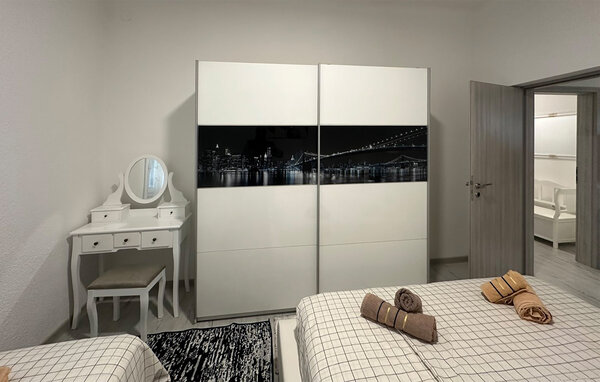 Apartment - Pula , Croatia - CIR409 604