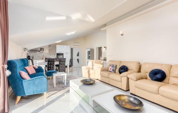 Ferienhaus - Pula , Kroatien - CIR415 301