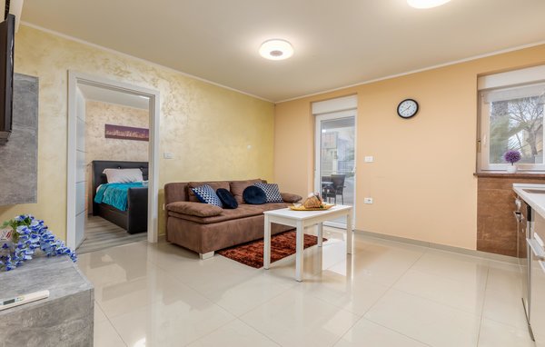 Ferienhaus - Pula , Kroatien - CIR415 304