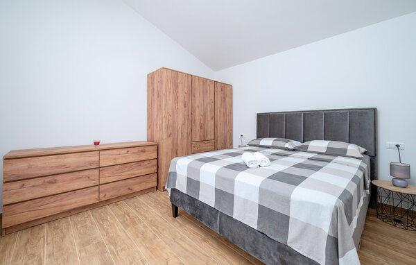 Holiday Home - Pula-Galizana , Croatia - CIR420 603