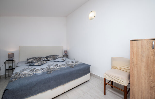 Holiday Home - Pula-Galizana , Croatia - CIR420 607