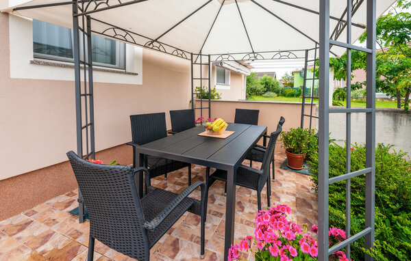 Holiday Home - Pula-Galizana , Croatia - CIR420 101