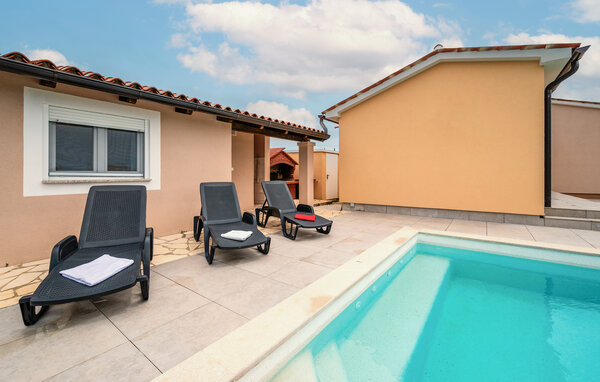 Holiday Home - Pula-Galizana , Croatia - CIR420 8