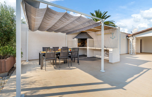 Feriehus - Pula , Kroatia - CIR449 104