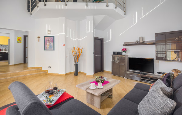 Feriehus - Pula , Kroatia - CIR502 301