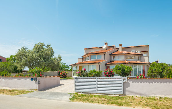 Feriehus - Pula , Kroatia - CIR502 81