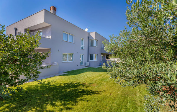 Feriehus - Pula , Kroatia - CIR556 82