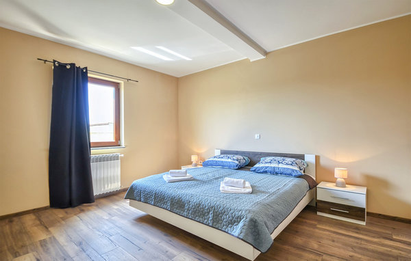 Holiday Home - Pula-Galizana , Croatia - CIR596 603