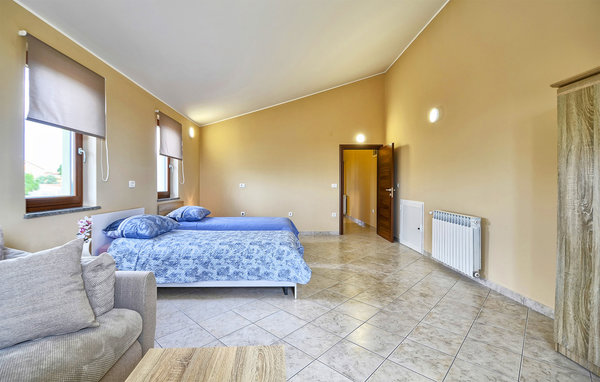 Feriehuse - Pula - Galizana , Kroatien - CIR597 601